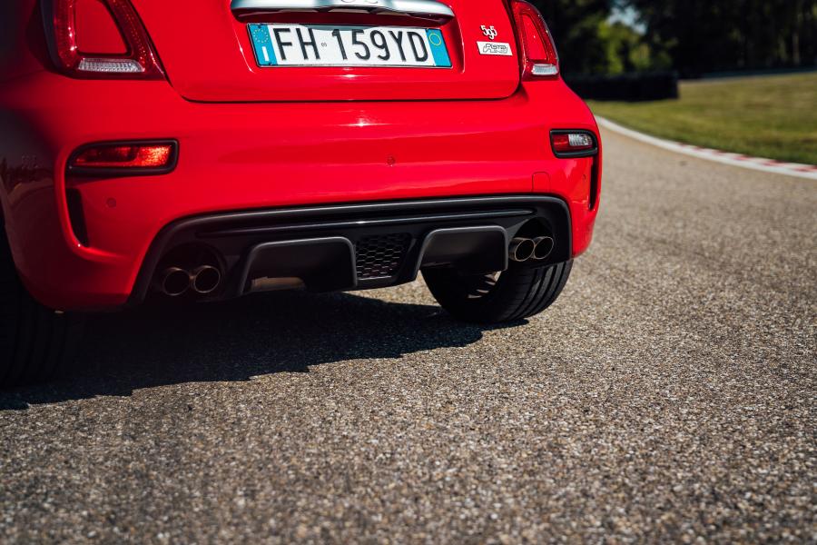 Детали экстерьера Abarth 595 Pista (312) 2017 года  (фото 48 из 53)